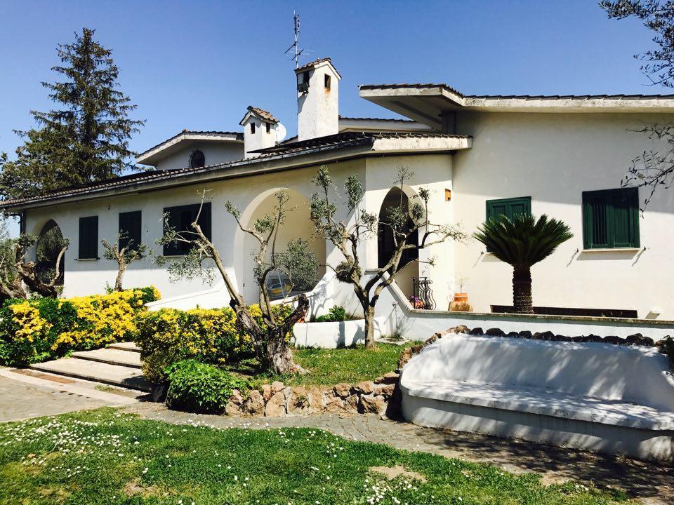 Il Pettirosso B&B Grottaferrata Luaran gambar